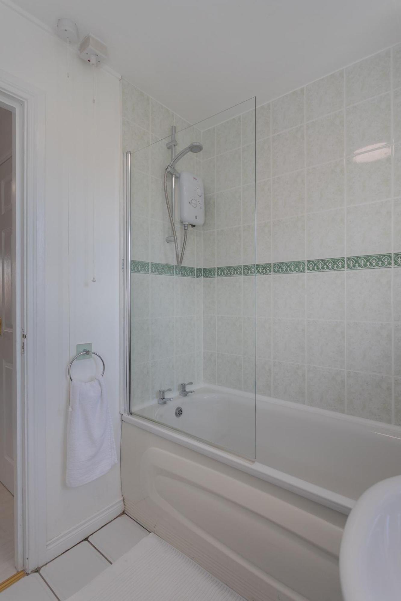 Ardenlee - Stylish 3 Bed Apt Close To City, Parking And Wifi Belfast Eksteriør billede